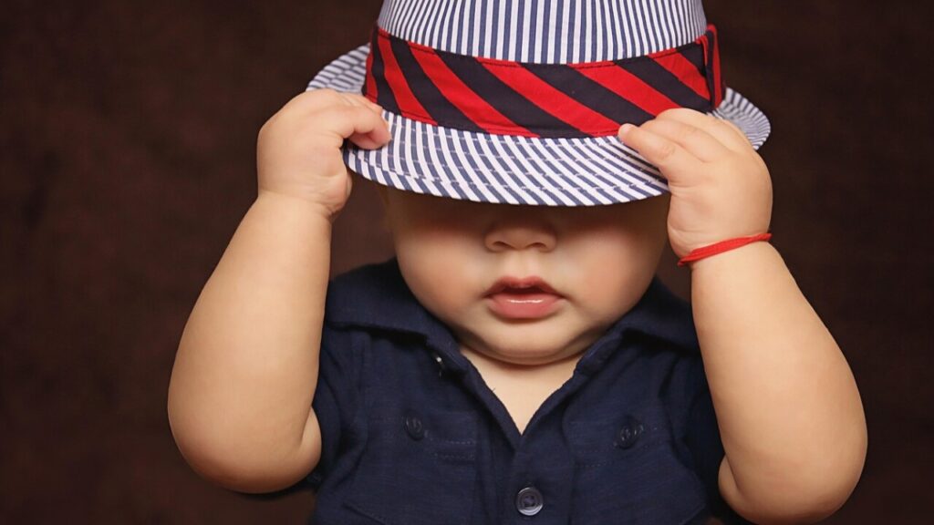Strickanleitung für eine Kindermütze – kostenloses PDF herunterladen