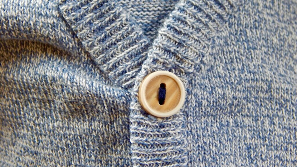 Strickanleitung für Damen Strickjacken – PDF kostenlos herunterladen